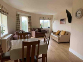 Spacious 3 Bedroom Apartment with a nice view
